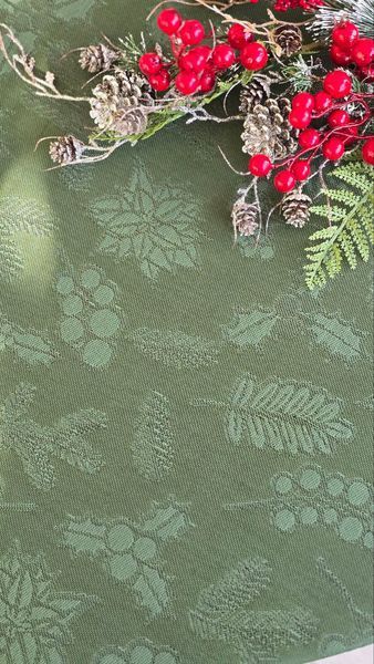 Новорічна смарагдова скатертина Дубочки, 160*220 см 210-1 1/196 фото
